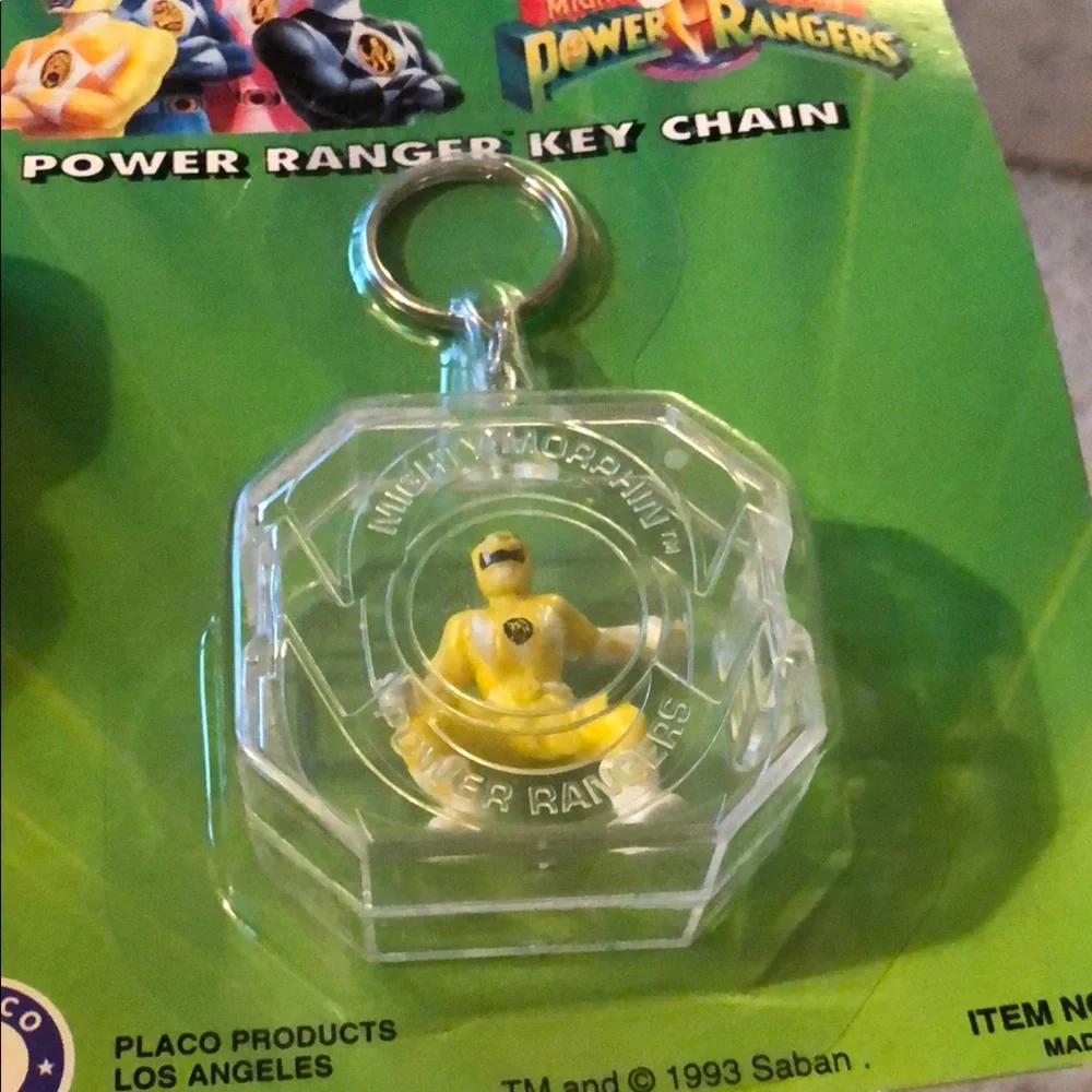 Power Ranger Key Chain - Yellow and Black - Picture 2 of 2